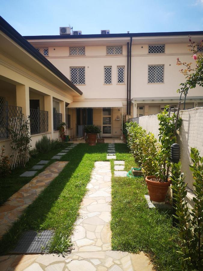 Cb House Tuscany Villa Pietrasanta Exterior photo