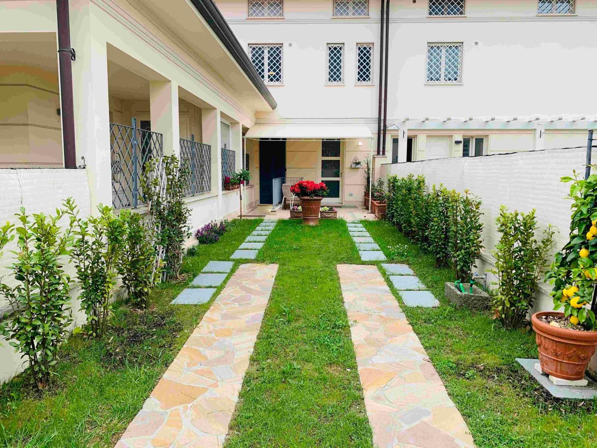 Cb House Tuscany Villa Pietrasanta Exterior photo